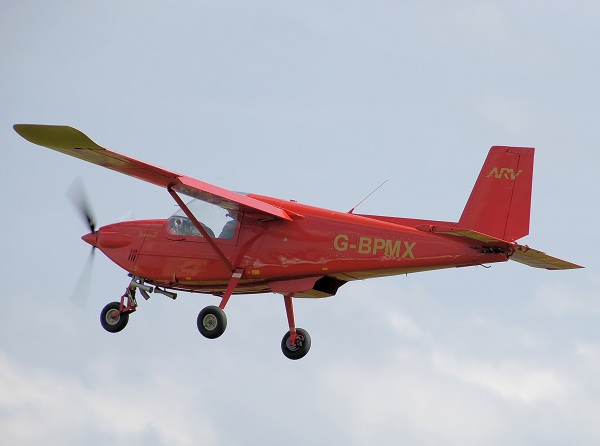  The shoulder-wing of an ARV Super2. 